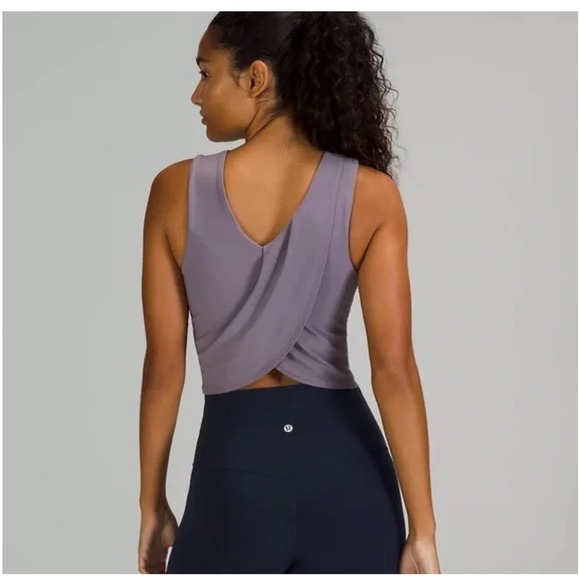 Lululemon Workout Cropped Tank Top Sleeveless Athletic Purple Size 8 - Picture 2 of 9
